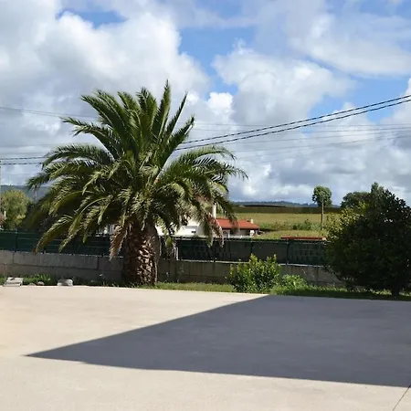 Holiday home Vivienda Petramarina Dumbria